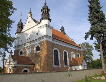 Widok kościoła od strony zachodniej